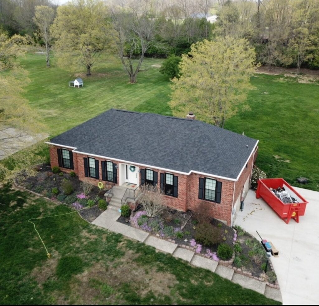 Completed roof replacement on Parkview Road in Louisville, KY: Owens Corning TruDefinition Duration Flex in Onyx Black